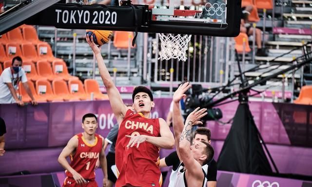 合身体外摆 合身体外摆