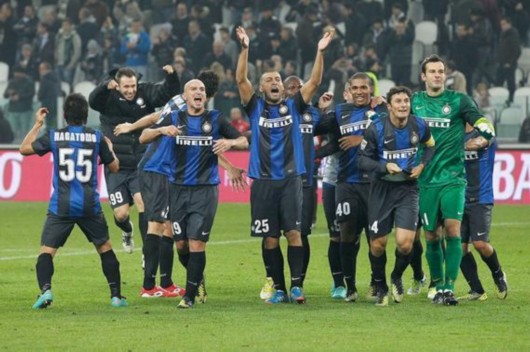 产出与低波 产出与低波