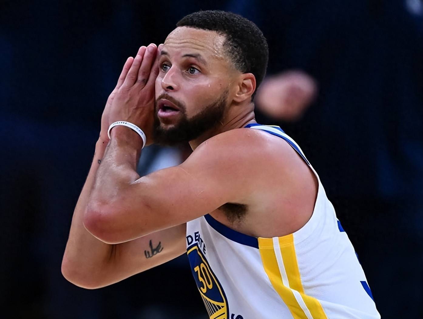 会牵动比萨 会牵动比萨